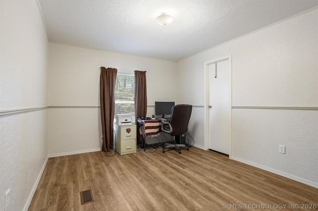 10631 Vacation Drive, Kingston, OK 73439