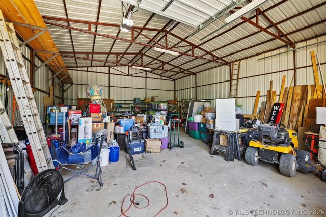 10631 Vacation Drive, Kingston, OK 73439