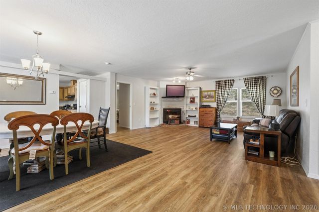 10631 Vacation Drive, Kingston, OK 73439