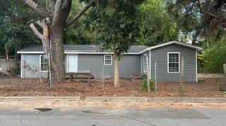 107 W John Street, Warsaw, NC 28398