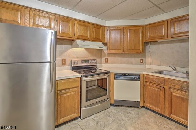 89 Jamestown Rd, Bernards Twp., NJ 07920