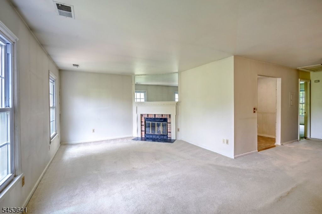 89 Jamestown Rd, Bernards Twp., NJ 07920