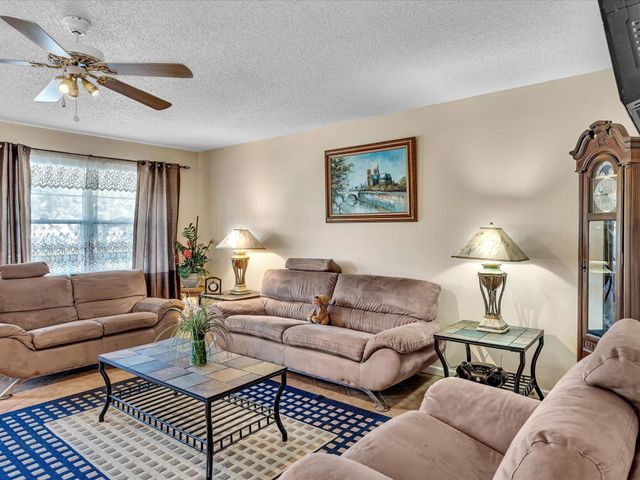 238 Ventnor Q 238, Deerfield Beach, FL 33442