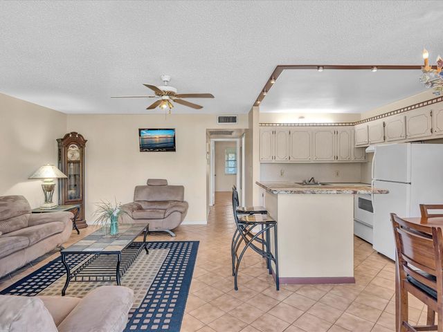 238 Ventnor Q 238, Deerfield Beach, FL 33442