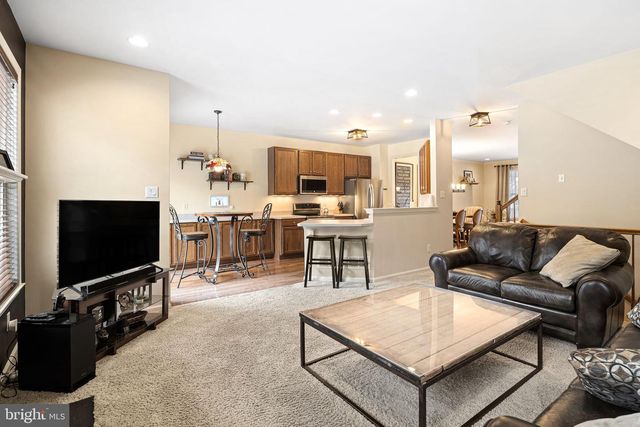 229 COVENTRY RD, Chalfont, PA 18914