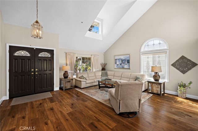 785 Calle Vallarta, San Clemente, CA 92673