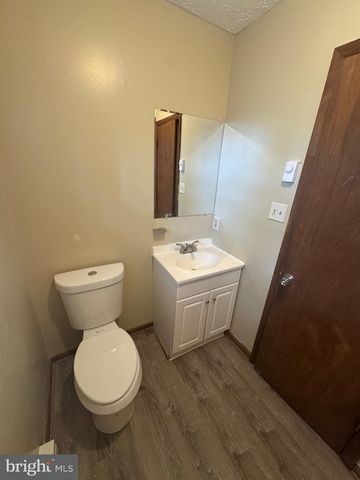 520 ALLSTON CR, Winchester, VA 22601