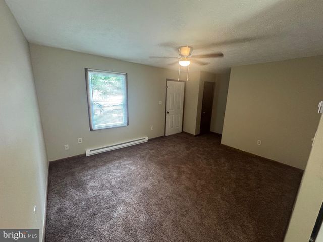 520 ALLSTON CR, Winchester, VA 22601