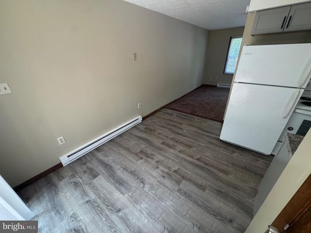520 ALLSTON CR, Winchester, VA 22601