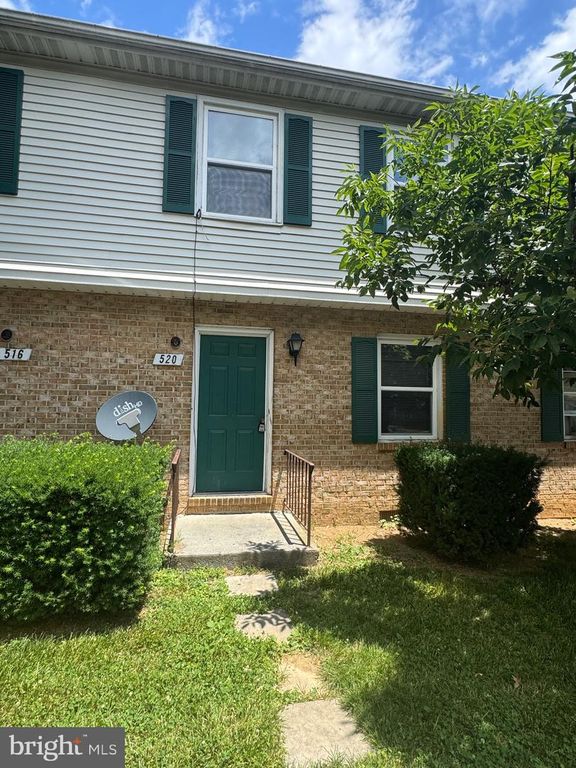 520 ALLSTON CR, Winchester, VA 22601