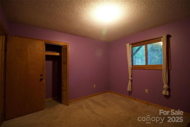 15 Gold Creek Crossing, Black Mountain, NC 28711