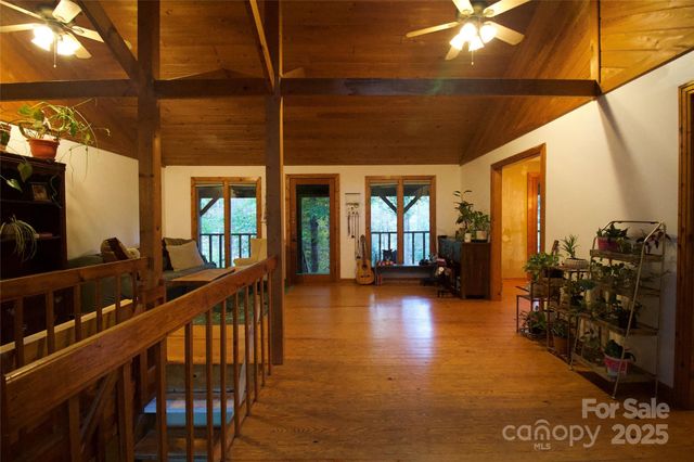15 Gold Creek Crossing, Black Mountain, NC 28711