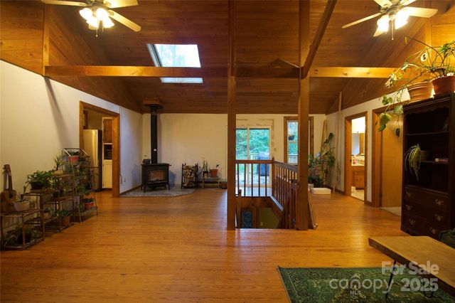15 Gold Creek Crossing, Black Mountain, NC 28711