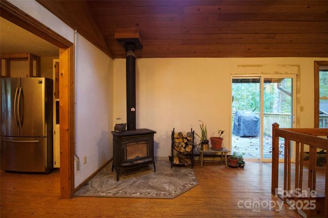 15 Gold Creek Crossing, Black Mountain, NC 28711