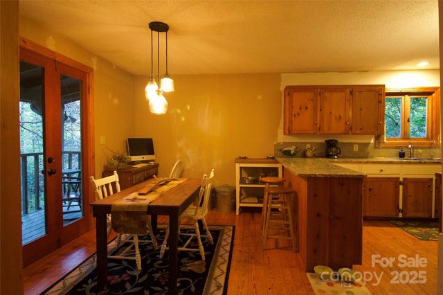 15 Gold Creek Crossing, Black Mountain, NC 28711