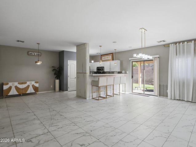 7031 W MCMAHON Way, Peoria, AZ 85345