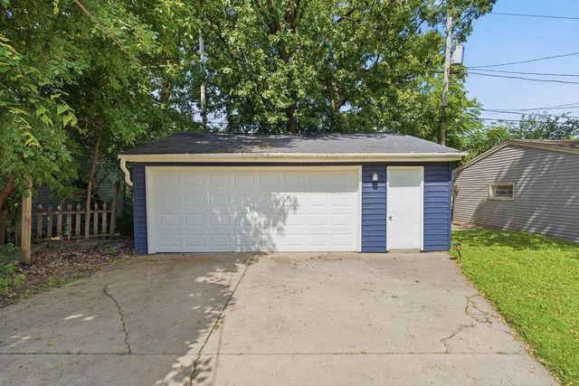 4625 N River Park BOULEVARD, Glendale, WI 53209