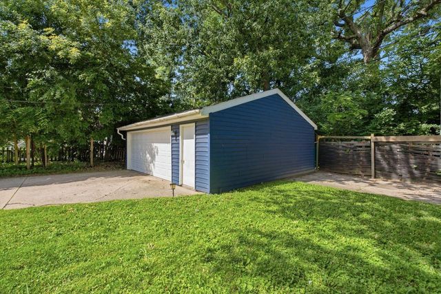 4625 N River Park BOULEVARD, Glendale, WI 53209
