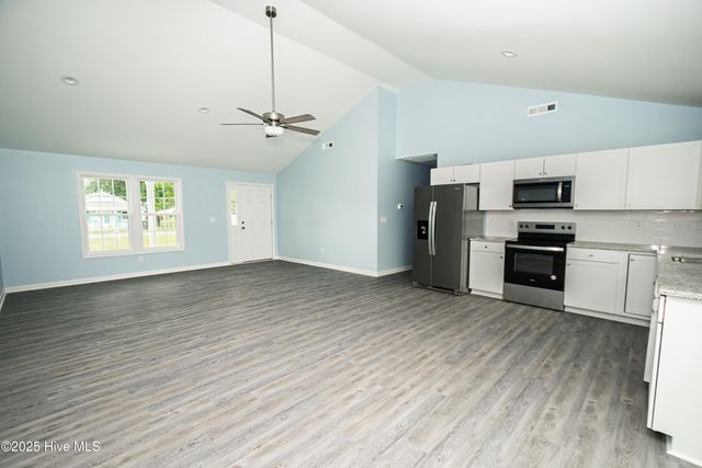 360 Oak Street, Roseboro, NC 28382