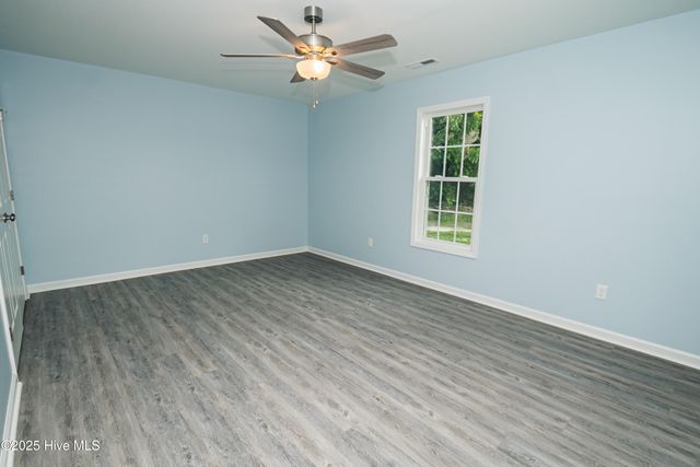 360 Oak Street, Roseboro, NC 28382
