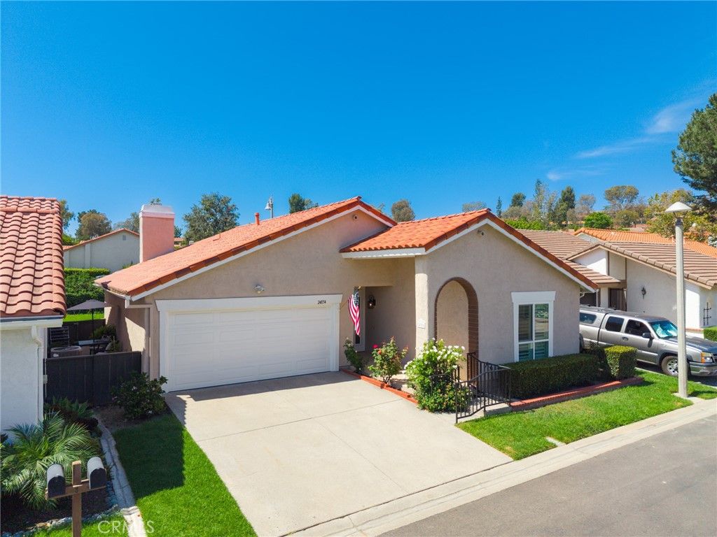 Image 1 of property listing at 24054 Calendula, Mission Viejo, CA 92692