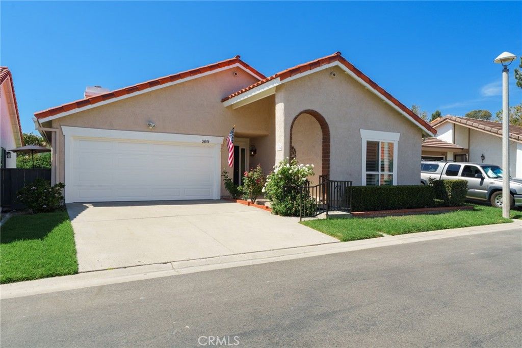 Image 3 of property listing at 24054 Calendula, Mission Viejo, CA 92692