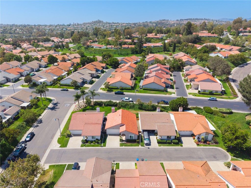 Image 71 of property listing at 24054 Calendula, Mission Viejo, CA 92692