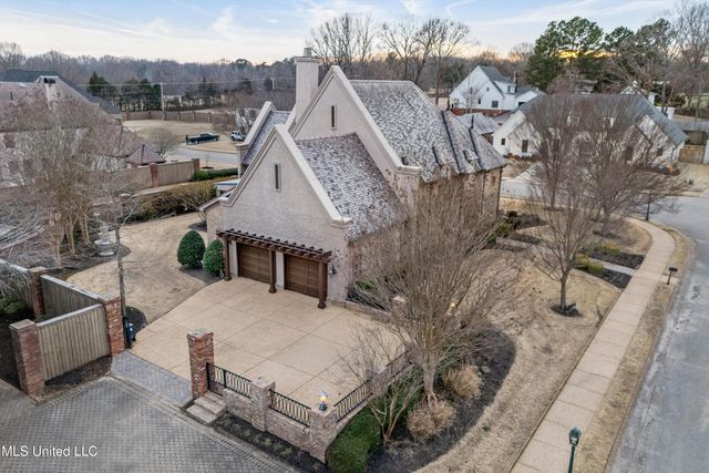 4891 N Fleur De Lis, Olive Branch, MS 38654