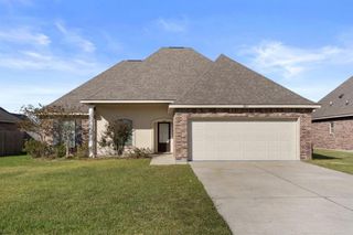 1923 Thibodeaux Road, Lake Charles, LA 70607