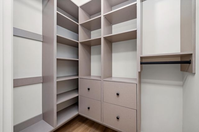 3210 N Keeler Avenue, Chicago, IL 60641