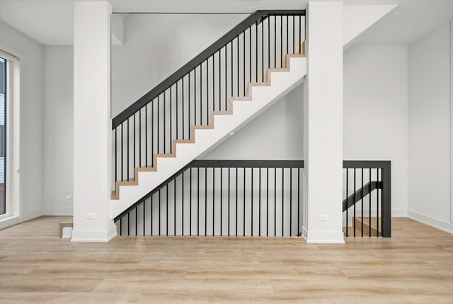 3210 N Keeler Avenue, Chicago, IL 60641