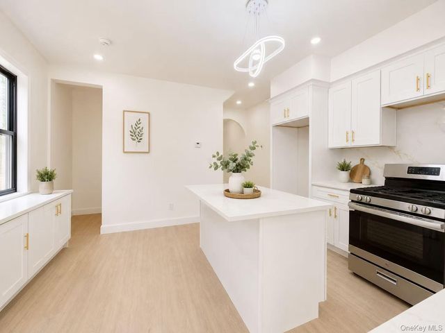 53 E 59th Street, Brooklyn, NY 11203