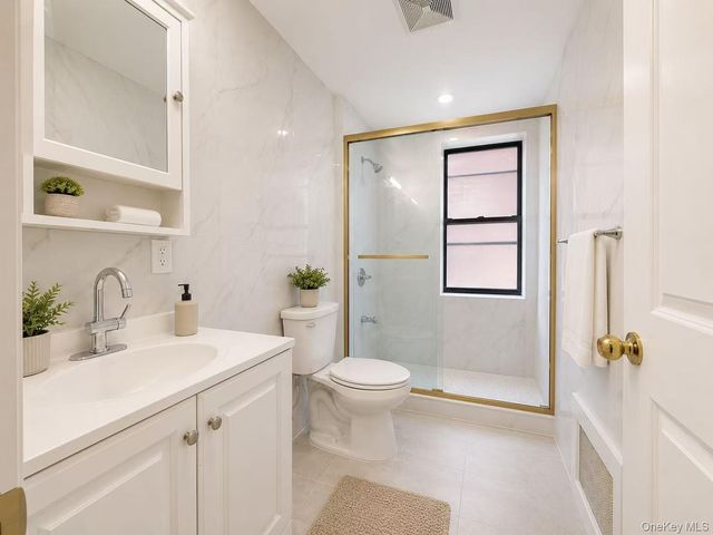 53 E 59th Street, Brooklyn, NY 11203