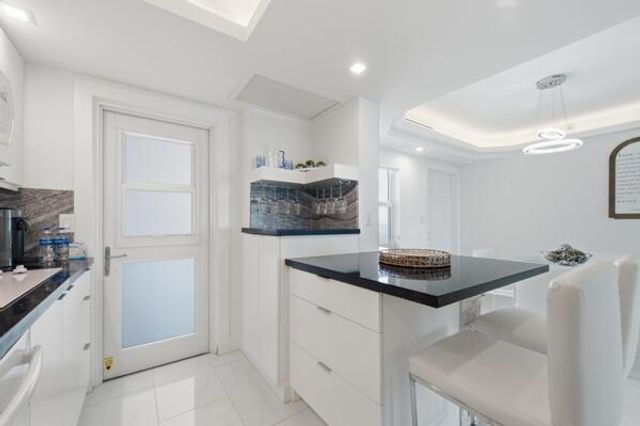 333 NE 21st Avenue 1422, Deerfield Beach, FL 33441