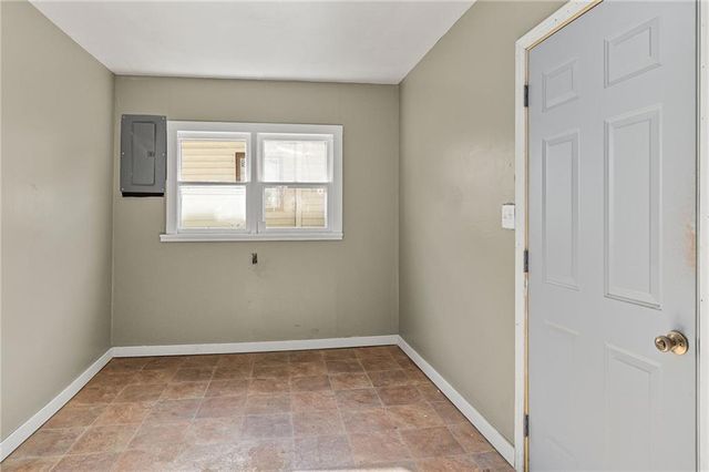 1706 N 3rd Street, St Joseph, MO 64505