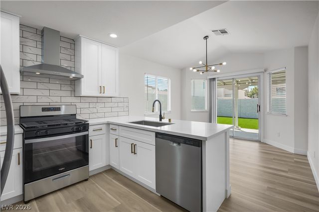 9713 Peacock Hill Circle, Las Vegas, NV 89117