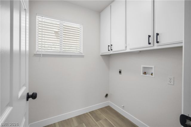 9713 Peacock Hill Circle, Las Vegas, NV 89117