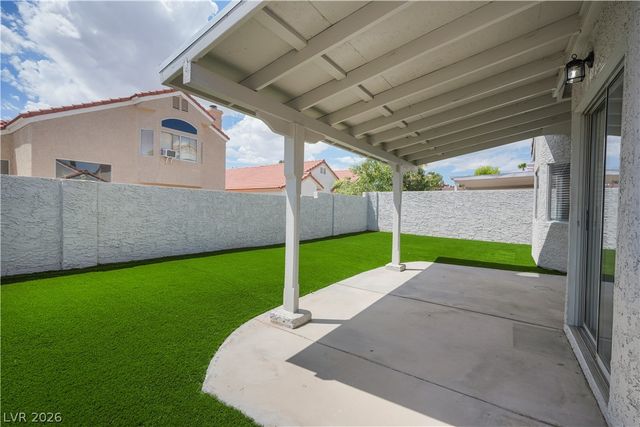 9713 Peacock Hill Circle, Las Vegas, NV 89117
