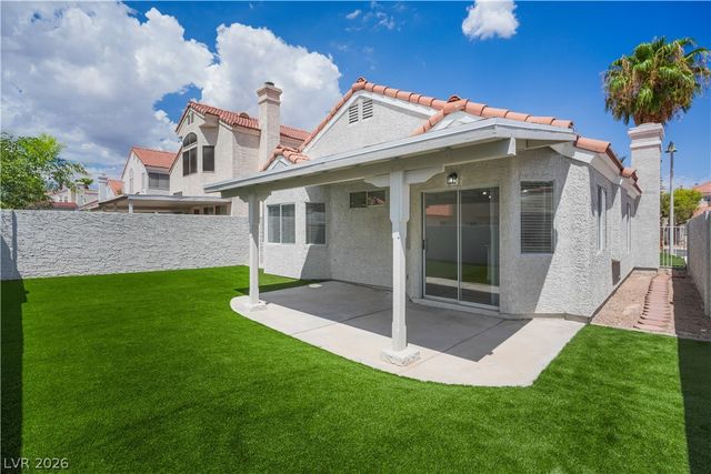 9713 Peacock Hill Circle, Las Vegas, NV 89117
