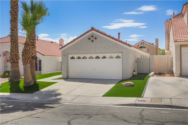 9713 Peacock Hill Circle, Las Vegas, NV 89117