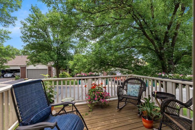 1420 Summit Shores Drive, Burnsville, MN 55306