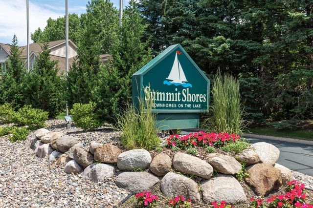 1420 Summit Shores Drive, Burnsville, MN 55306