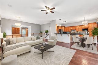 1420 Summit Shores Drive, Burnsville, MN 55306