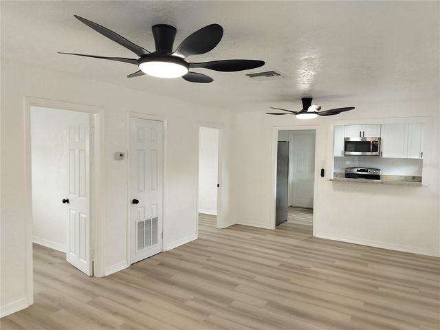 2135 ELIZABETH STREET, Lakeland, FL 33815