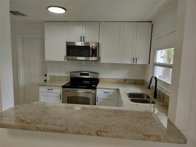 2135 ELIZABETH STREET, Lakeland, FL 33815