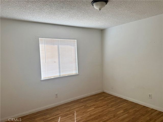 18393 Mojave, Hesperia, CA 92345