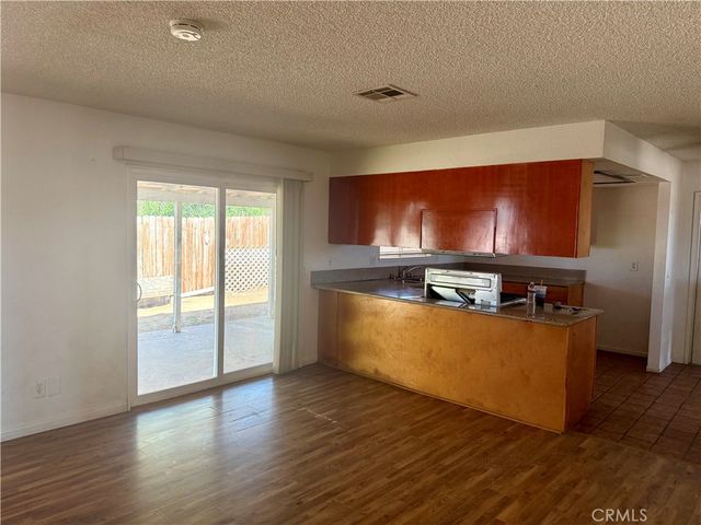18393 Mojave, Hesperia, CA 92345