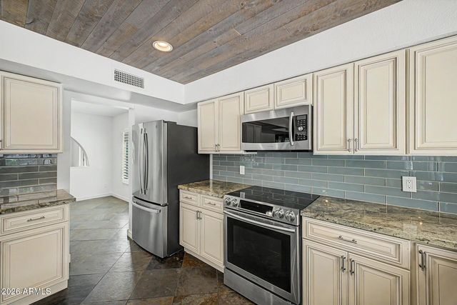 1613 E WEATHERVANE Lane, Tempe, AZ 85283