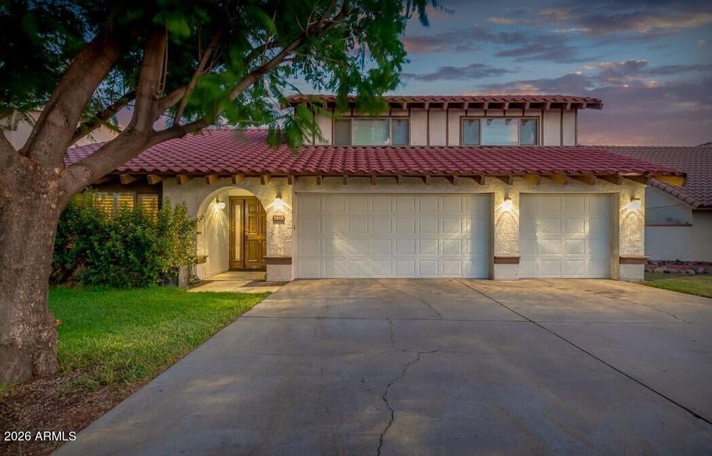 1613 E WEATHERVANE Lane, Tempe, AZ 85283