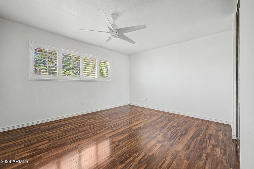 Image 21 of property listing at 1613 E WEATHERVANE Lane, Tempe, AZ 85283